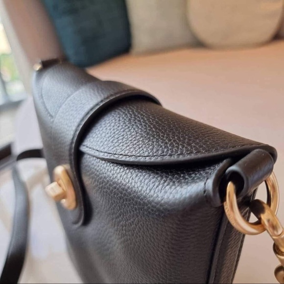 COACH Addie Crossbody 🌸🌹🌺 - Picture 2 of 6